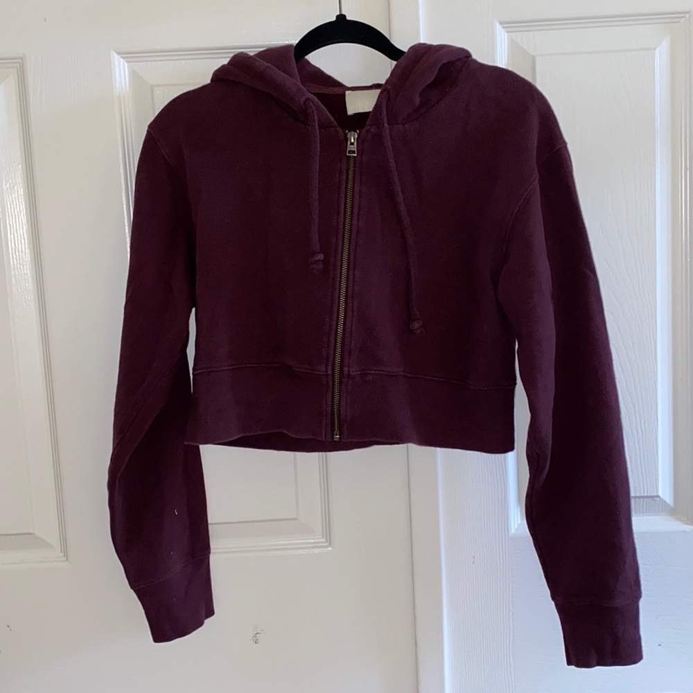 NWOT Aritzia Wilfred Purple Plum Cropped Sweater